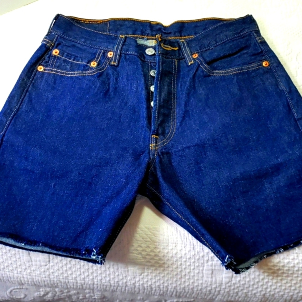 501 Levi's cutoff  Jeans